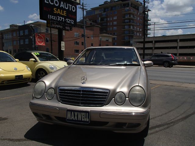 2000 Mercedes-Benz E-Class SXT