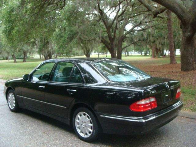 2000 Mercedes-Benz E-Class SXT