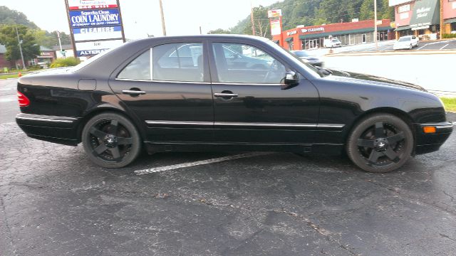 2000 Mercedes-Benz E-Class Unknown