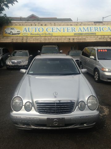 2000 Mercedes-Benz E-Class SXT