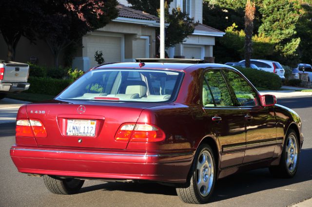 2000 Mercedes-Benz E-Class Scion XB