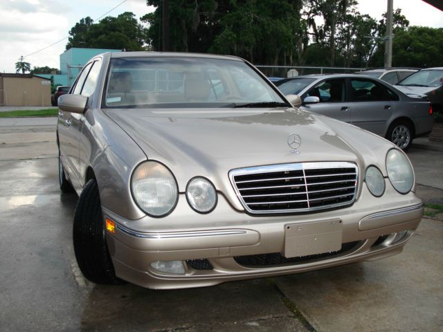 2000 Mercedes-Benz E-Class SXT