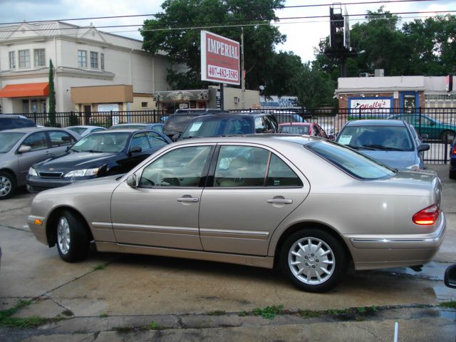 2000 Mercedes-Benz E-Class SXT