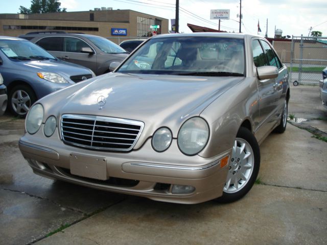 2000 Mercedes-Benz E-Class SXT