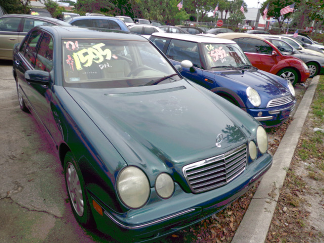 2001 Mercedes-Benz E-Class 2WD Supercrew 139 XLT