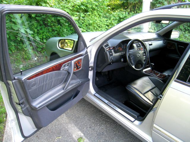 2001 Mercedes-Benz E-Class Technology Package