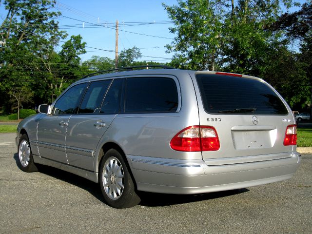 2001 Mercedes-Benz E-Class Technology Package