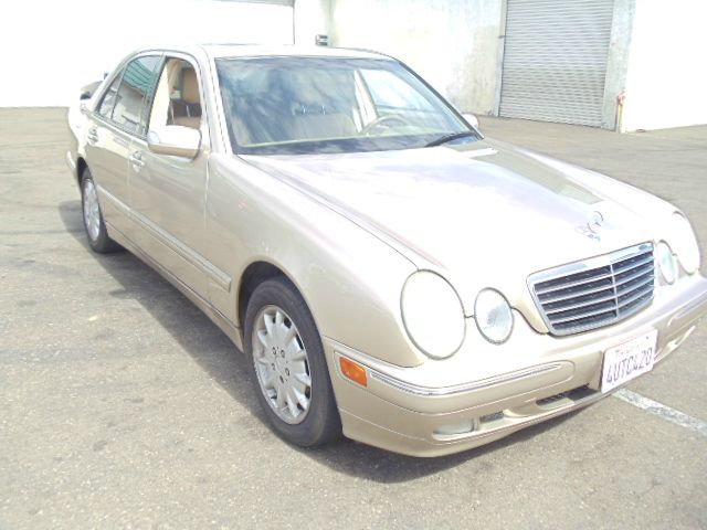 2001 Mercedes-Benz E-Class SXT