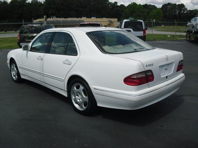 2001 Mercedes-Benz E-Class SXT