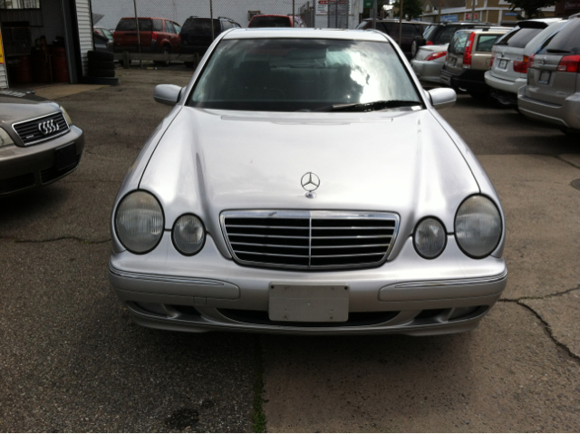 2001 Mercedes-Benz E-Class 2WD Supercrew 139 XLT