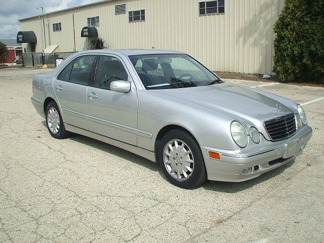 2001 Mercedes-Benz E-Class SXT