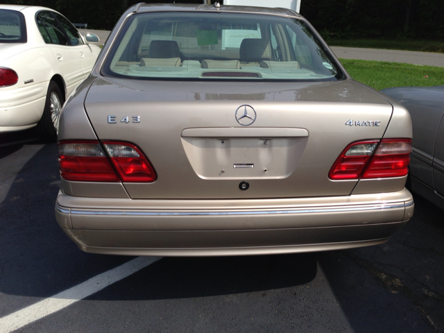 2001 Mercedes-Benz E-Class Scion XB