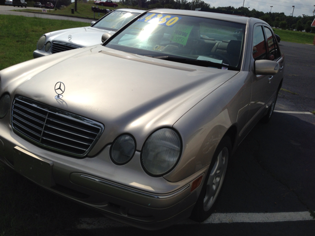 2001 Mercedes-Benz E-Class Scion XB