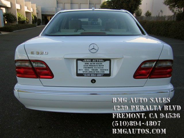 2001 Mercedes-Benz E-Class SXT