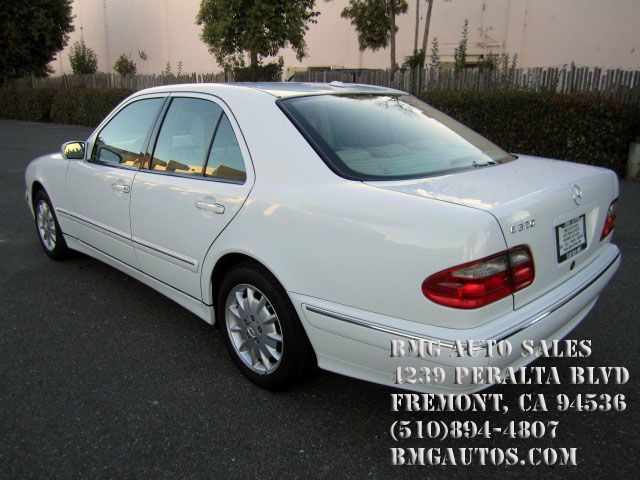 2001 Mercedes-Benz E-Class SXT