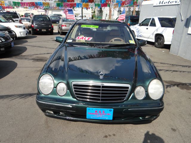 2001 Mercedes-Benz E-Class SXT