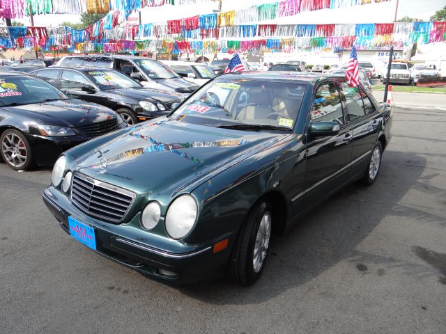 2001 Mercedes-Benz E-Class SXT