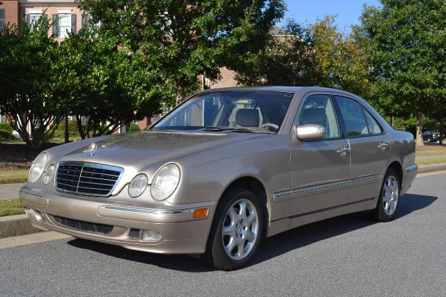 2001 Mercedes-Benz E-Class SXT