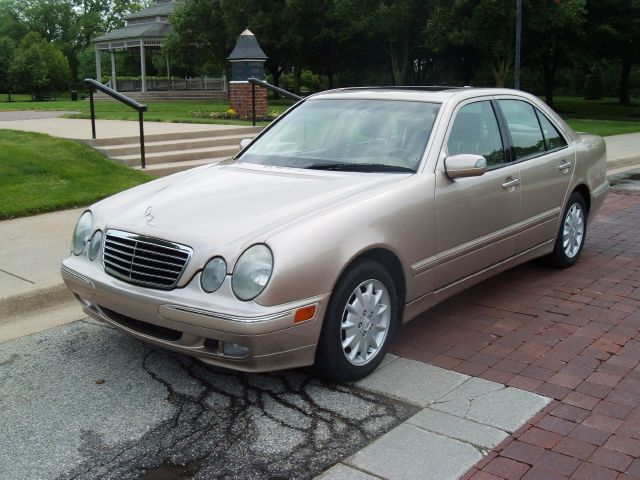 2001 Mercedes-Benz E-Class SXT