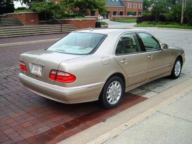 2001 Mercedes-Benz E-Class SXT