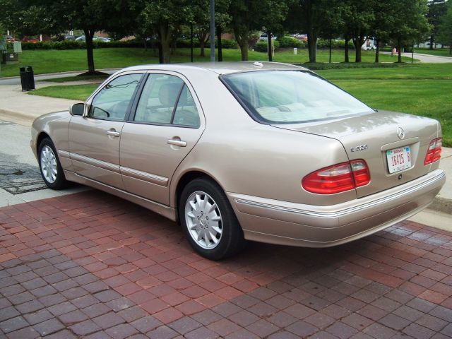 2001 Mercedes-Benz E-Class SXT