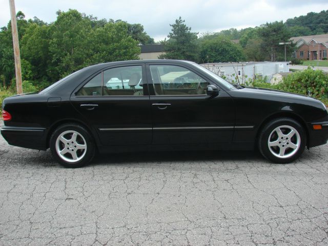 2001 Mercedes-Benz E-Class SXT