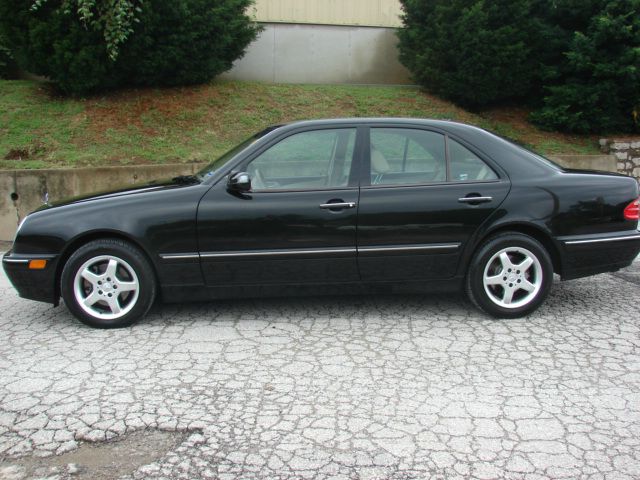 2001 Mercedes-Benz E-Class SXT