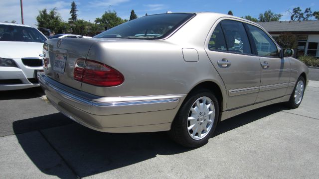 2001 Mercedes-Benz E-Class SXT