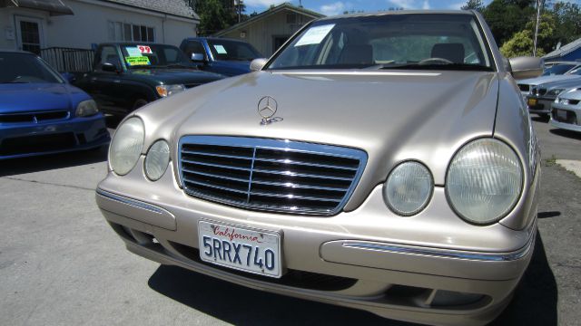 2001 Mercedes-Benz E-Class SXT