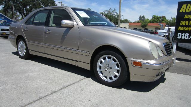 2001 Mercedes-Benz E-Class SXT