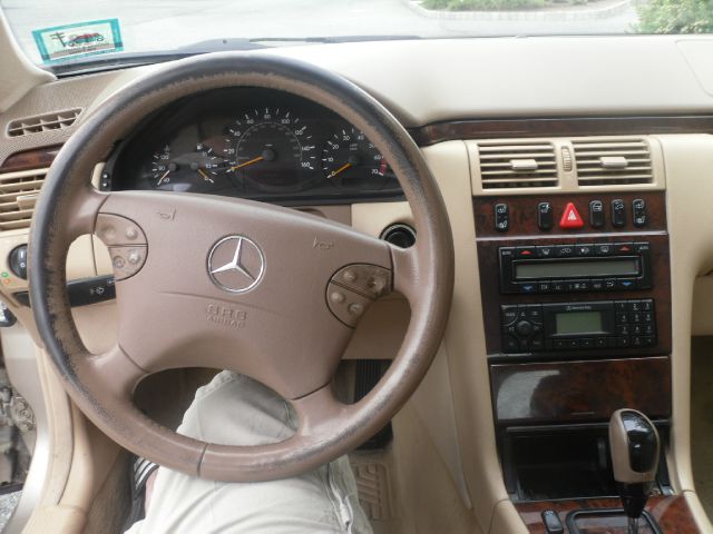 2001 Mercedes-Benz E-Class SXT