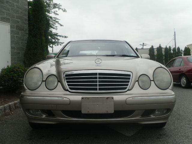 2001 Mercedes-Benz E-Class SXT