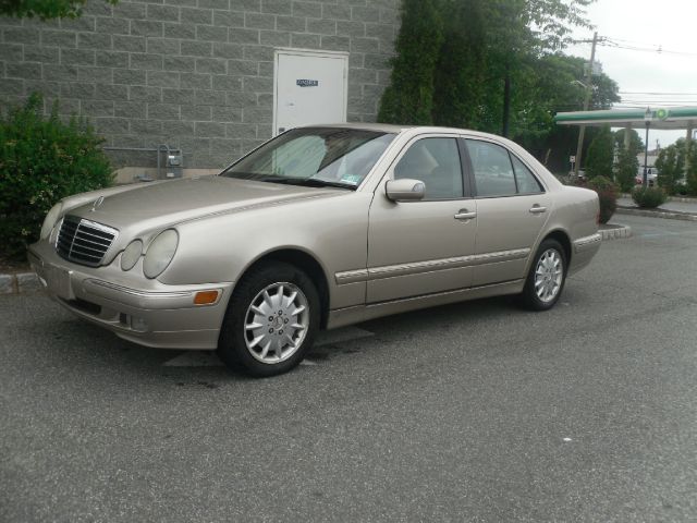 2001 Mercedes-Benz E-Class SXT