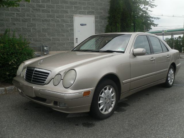 2001 Mercedes-Benz E-Class SXT