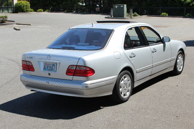 2001 Mercedes-Benz E-Class Scion XB