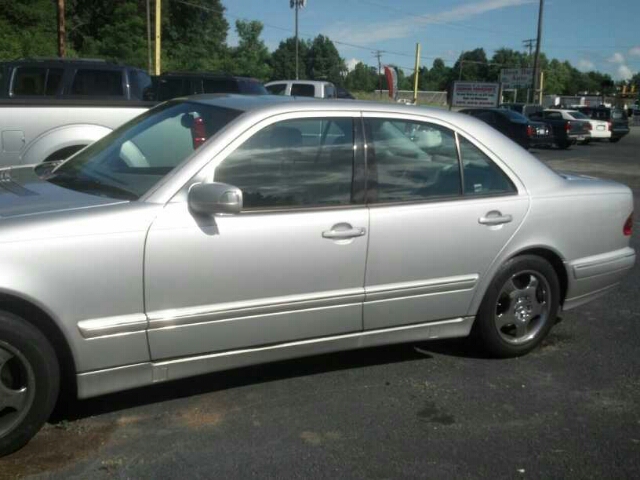 2001 Mercedes-Benz E-Class SXT