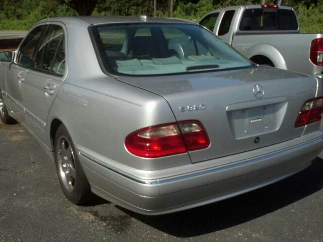 2001 Mercedes-Benz E-Class SXT