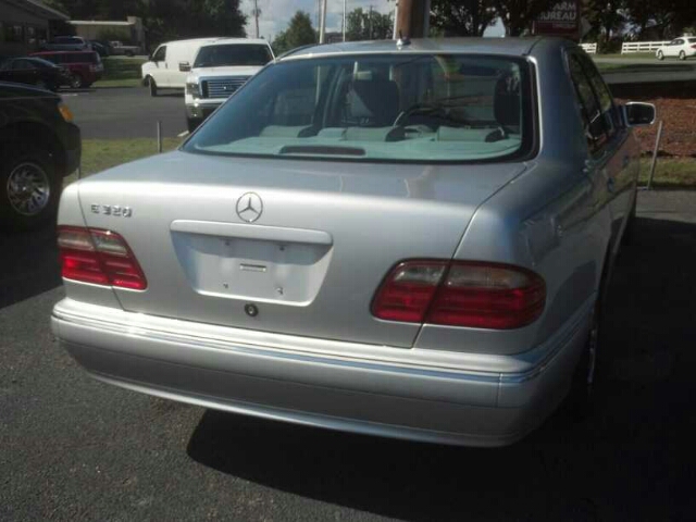 2001 Mercedes-Benz E-Class SXT