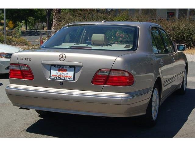 2001 Mercedes-Benz E-Class SXT