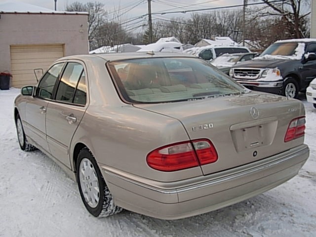 2001 Mercedes-Benz E-Class XF Sedan