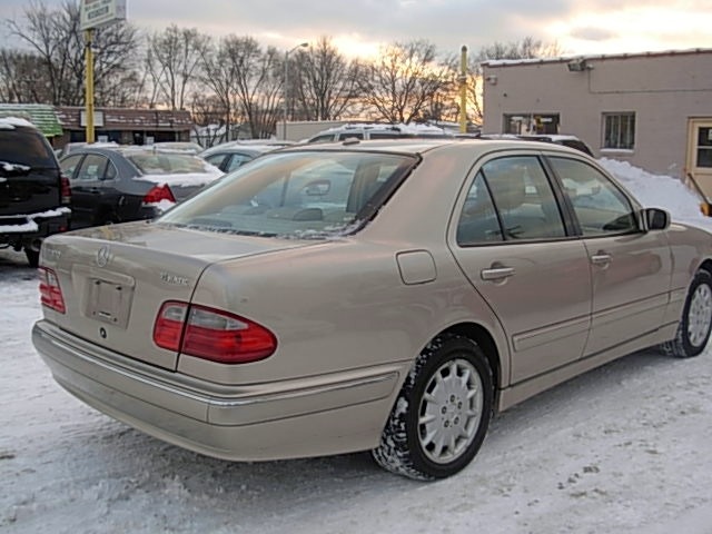 2001 Mercedes-Benz E-Class XF Sedan