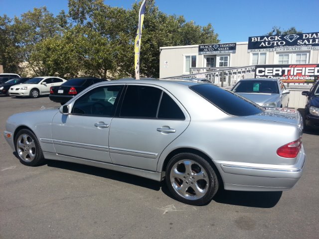 2002 Mercedes-Benz E-Class SXT