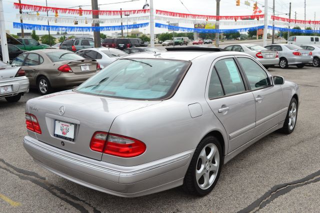 2002 Mercedes-Benz E-Class SXT