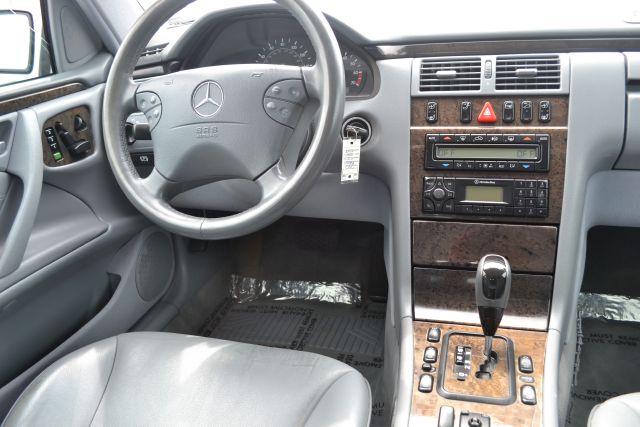 2002 Mercedes-Benz E-Class SXT