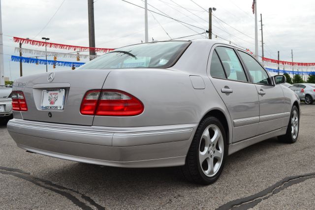 2002 Mercedes-Benz E-Class SXT