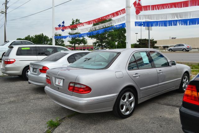 2002 Mercedes-Benz E-Class SXT