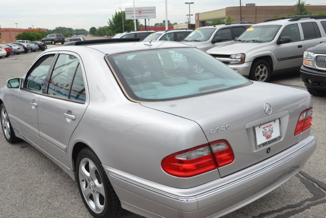 2002 Mercedes-Benz E-Class SXT