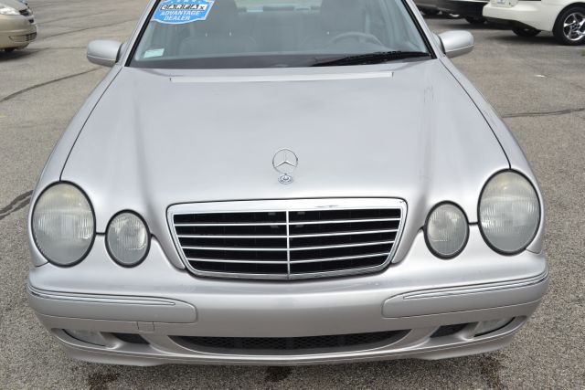 2002 Mercedes-Benz E-Class SXT