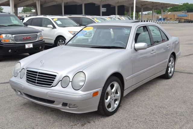 2002 Mercedes-Benz E-Class SXT