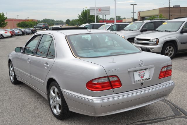 2002 Mercedes-Benz E-Class SXT